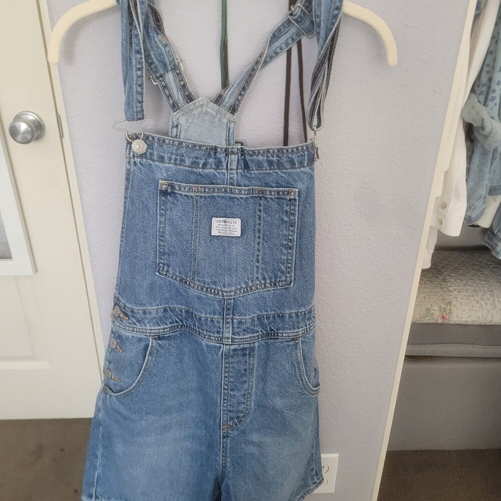 Levis shortalls